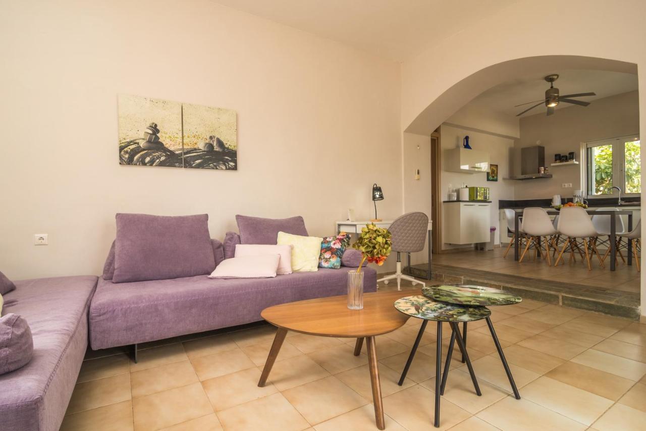 Villa Memories Palaiochora Ngoại thất bức ảnh