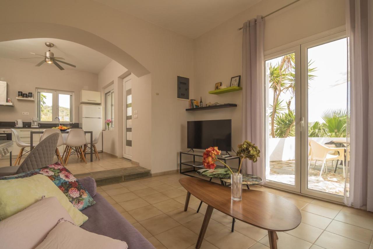Villa Memories Palaiochora Ngoại thất bức ảnh